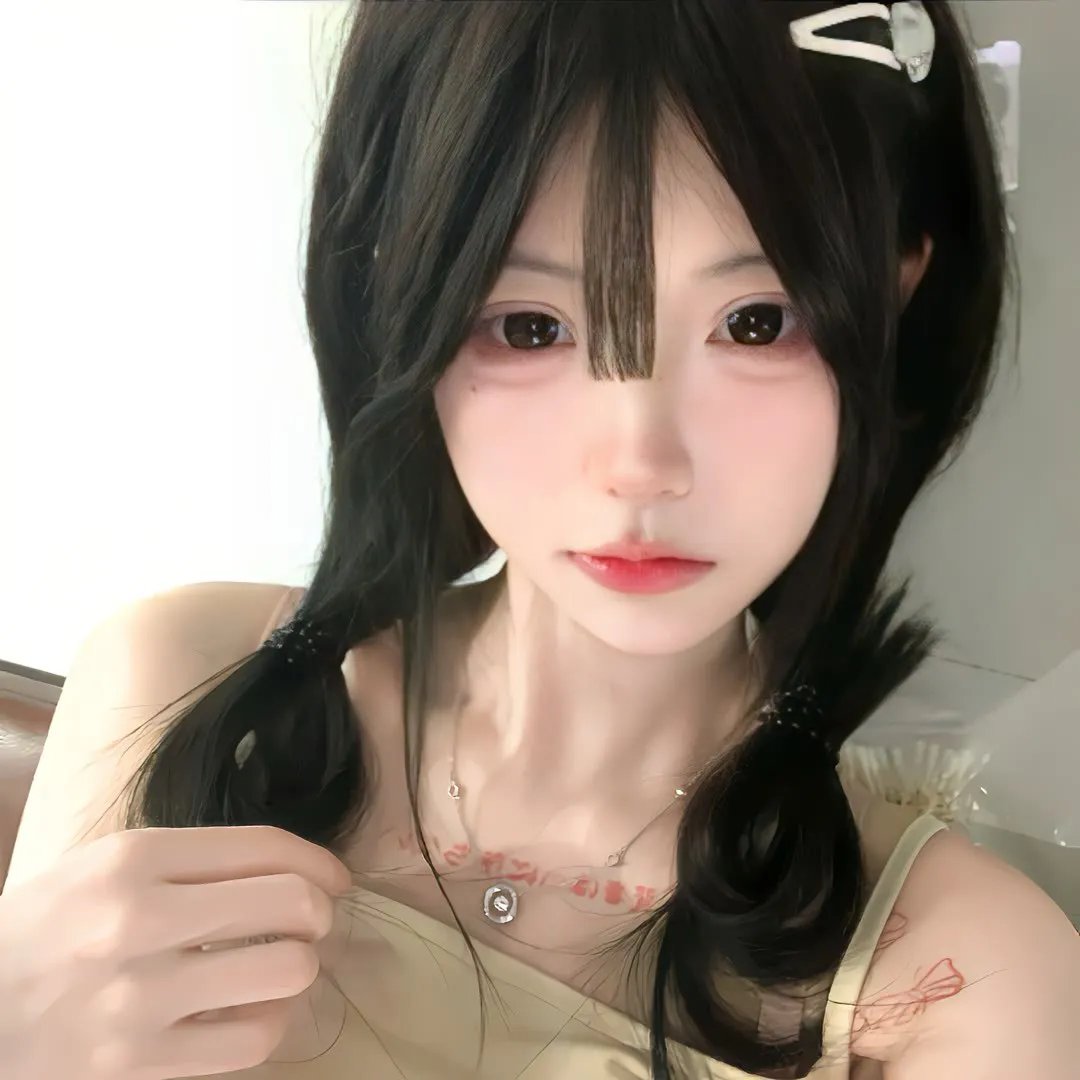 亚历克斯与夏娃